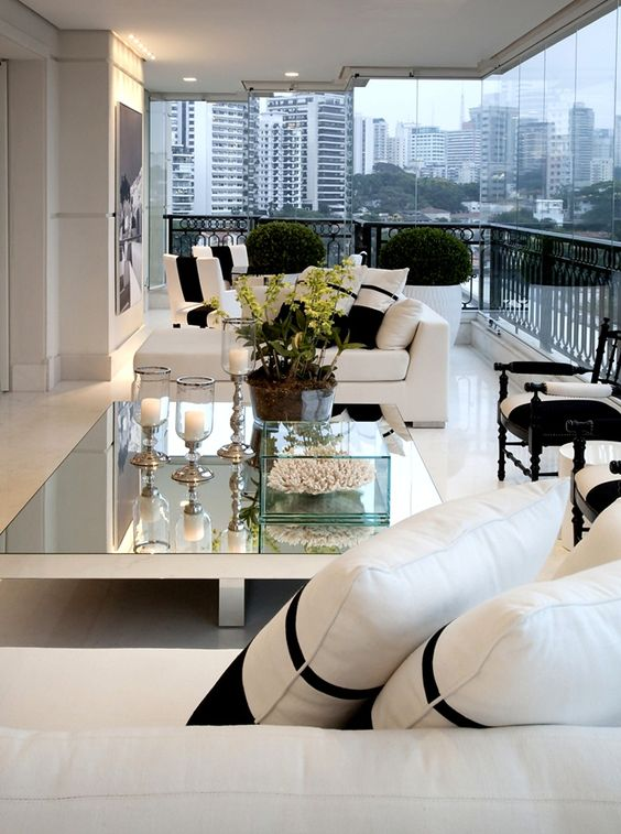Charming Balcony Gardens Ideas (13)