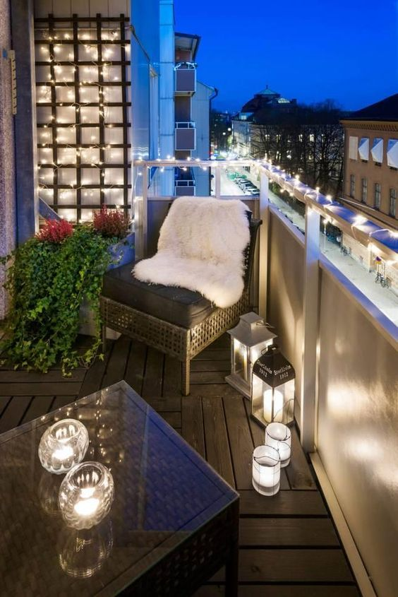 Charming Balcony Gardens Ideas (21)