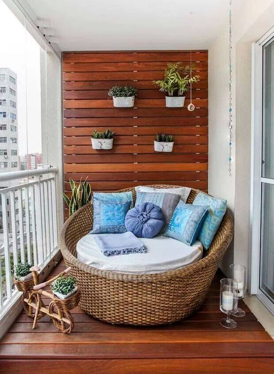 Charming Balcony Gardens Ideas (6)