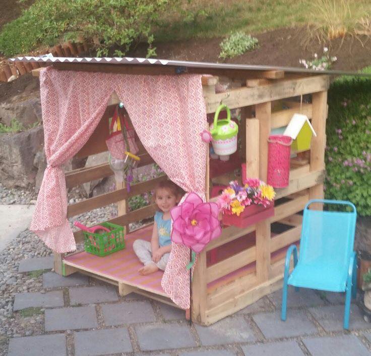 KIDS PLAYHOUSES MADE WITH WOODEN PALLETS PALLET (3)