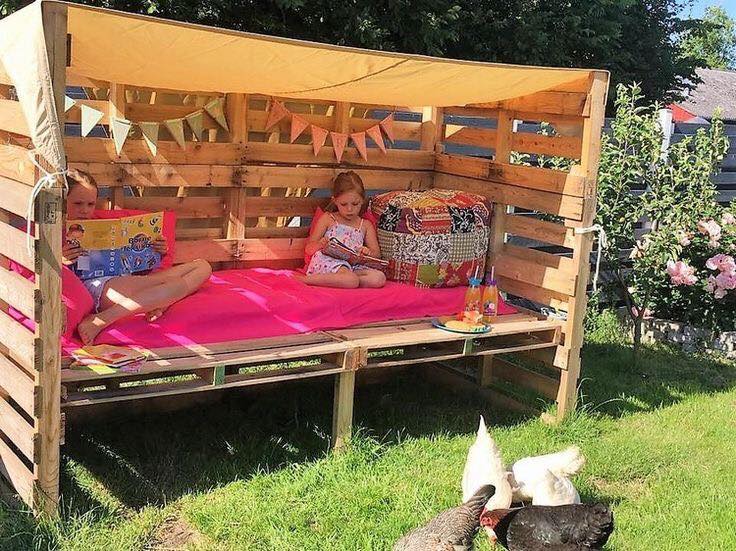 KIDS PLAYHOUSES MADE WITH WOODEN PALLETS PALLET (9)