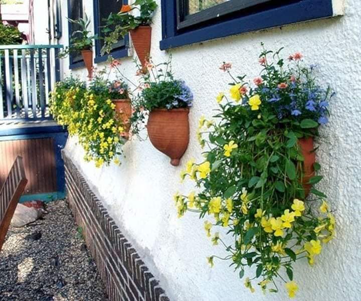 Some Home and Garden Decorating Ideas (9)