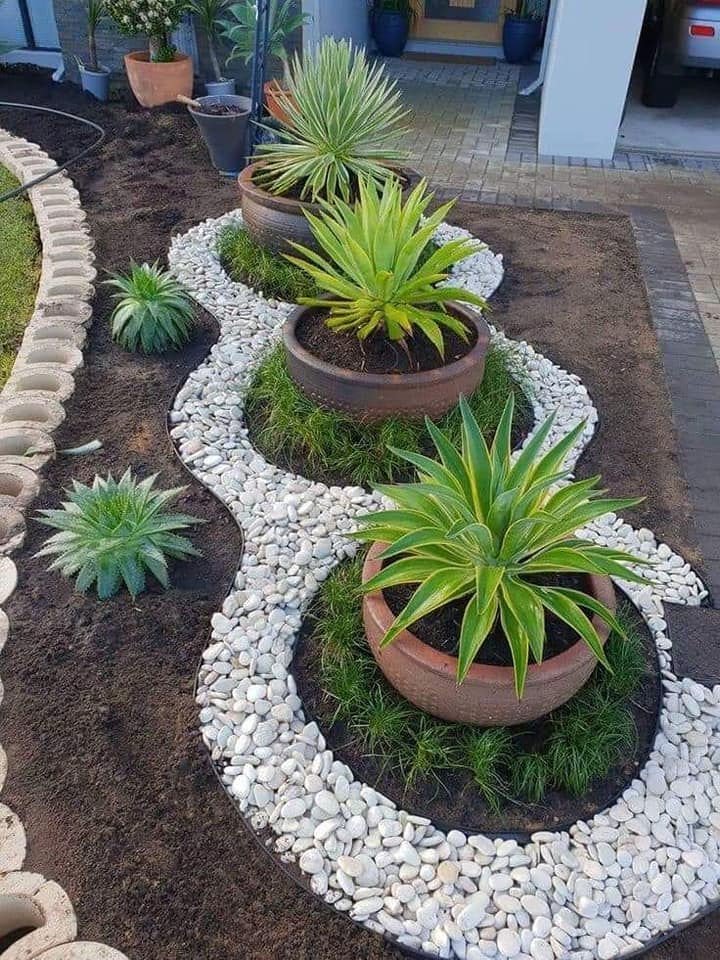 Tips to Help You Decorate Your Garden (15)