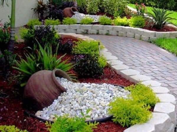 Tips to Help You Decorate Your Garden (18)