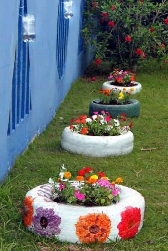 Tips to Help You Decorate Your Garden (21)