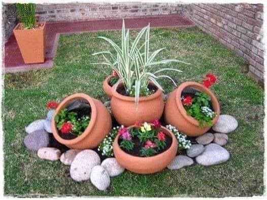Tips to Help You Decorate Your Garden (22)