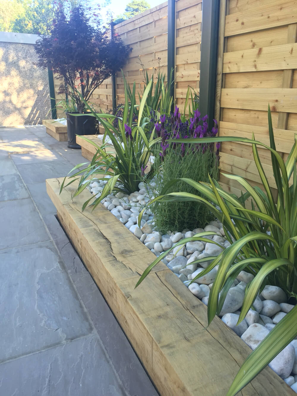 07-lawn-edging-ideas-homebnc
