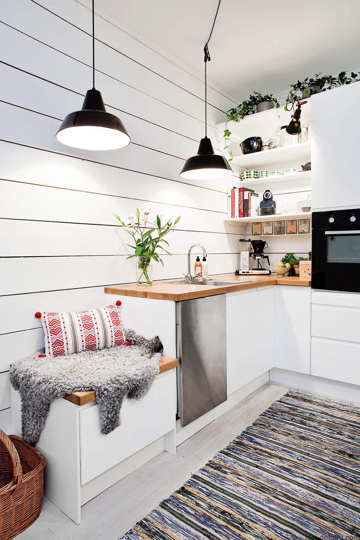 15-small-kitchen-decor-design-ideas-homebnc