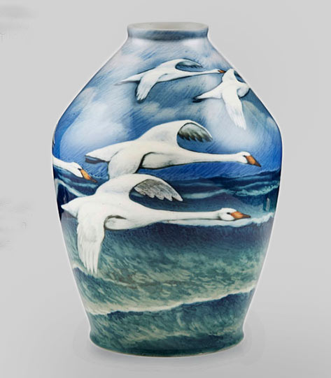 Swedish-Rorstrans---1935-porcelain Swedish-Rorstrans---1935-porcelain seagull vase