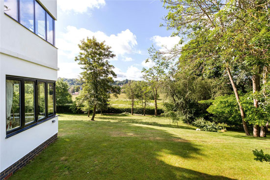 Grand Designs: The Art Deco House in Godalming, Surrey