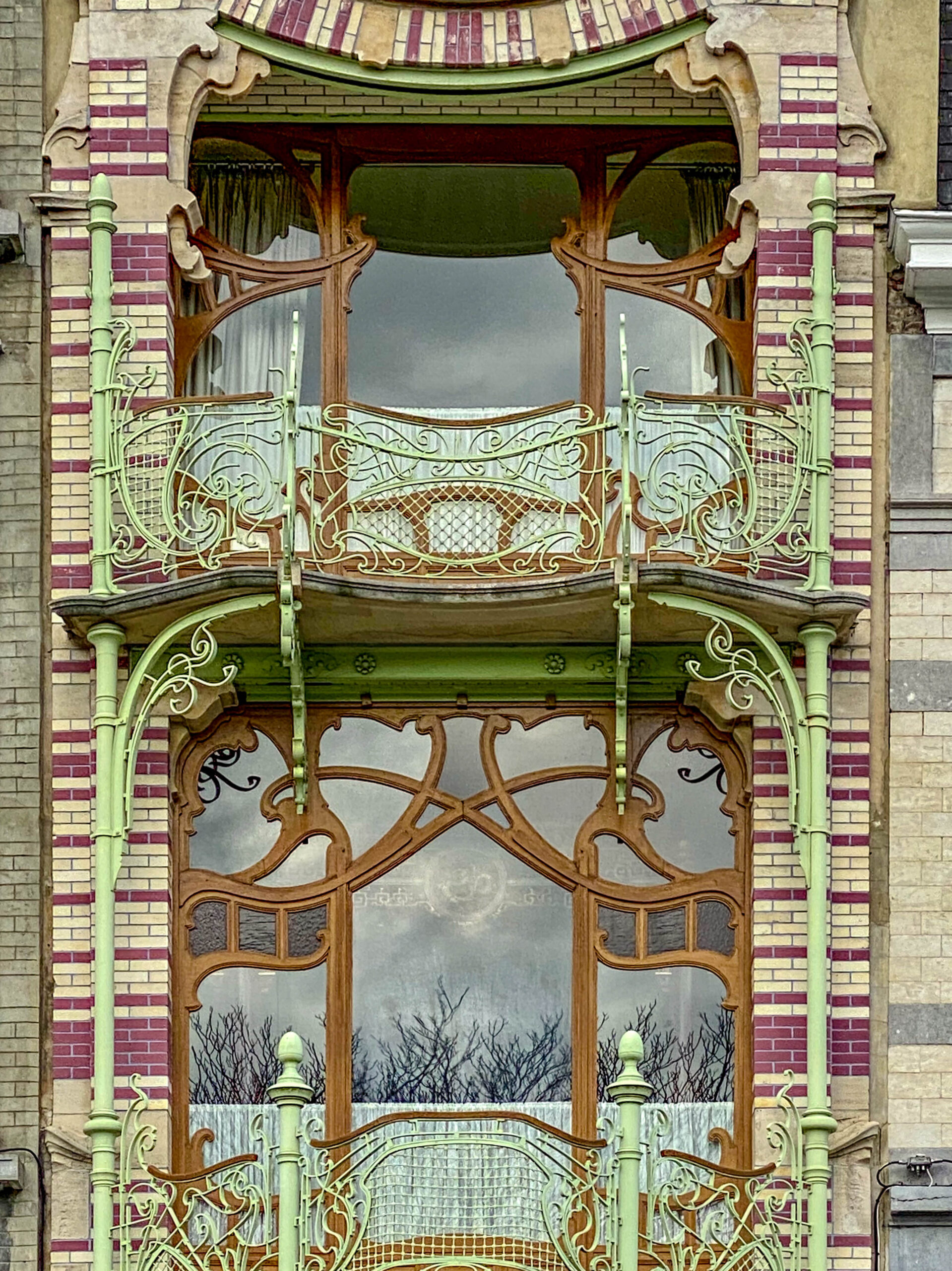 Maison Saint-Cyr_ 1901-1903. Architect_ Gustave Strauven. (2)