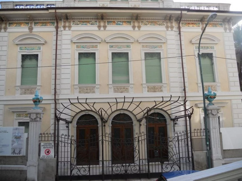 b_1024_0_0_00_images_ville_01_villa_angerer_5_facciata.jpg