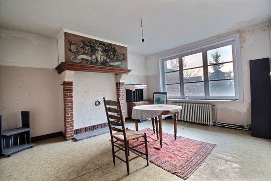 1920s art deco time capsule property in Jette__yyth (19)