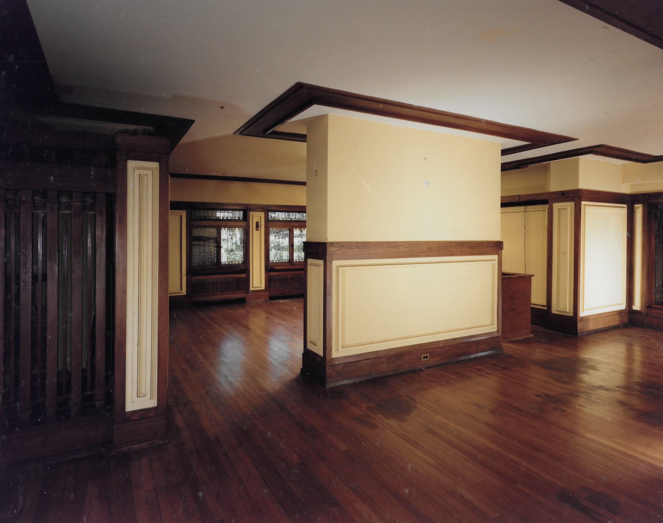 D-86-FOYER-NOMURAL-scaled