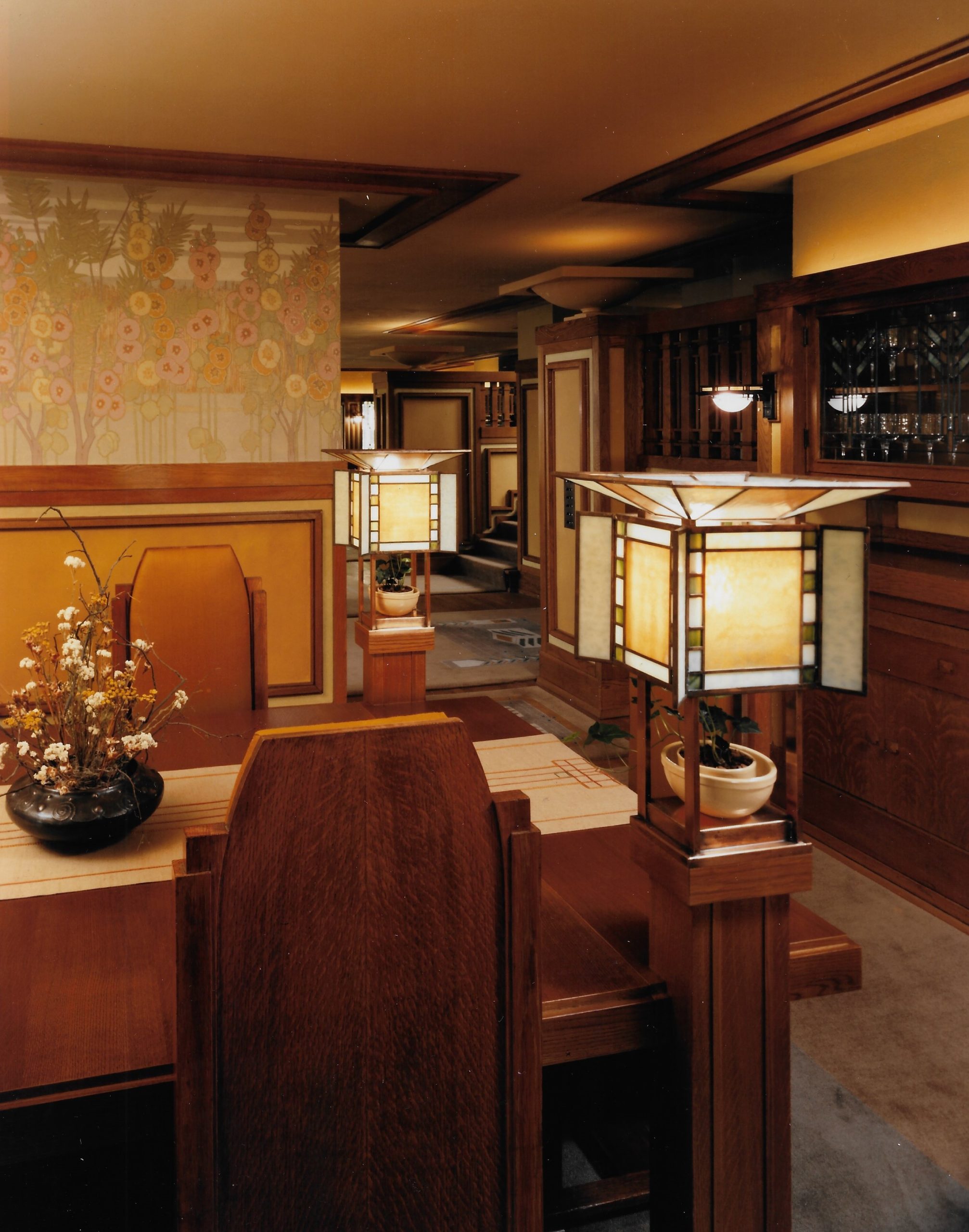 E-87-DINING-TABLE-LAMPS-BUFFET-scaled