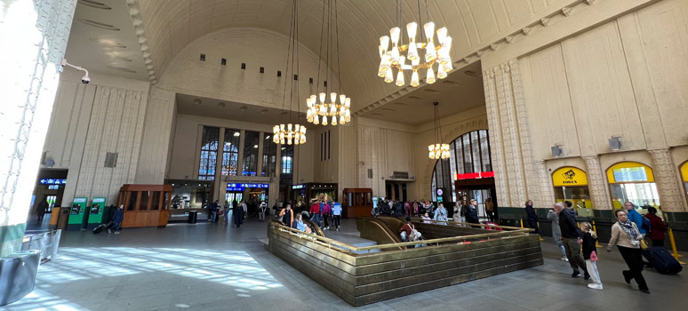 helsinki-station-hall