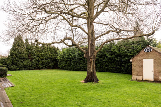 1930s H.W. Simister modern house in Stratford-upon-Avon__y (18)