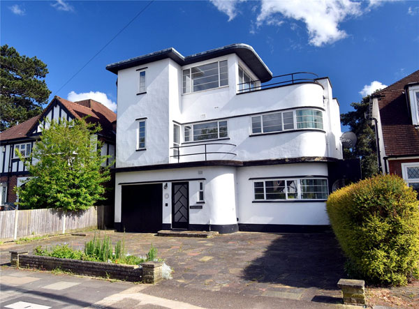 1930s art deco house in Worcester Park_ Surrey