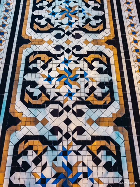 Floor-Courtyard