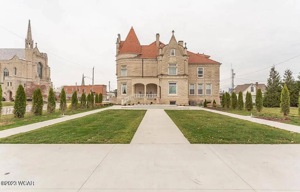 1728162612_776_1898-Mansion-In-Van-Wert-Ohio-8212-Captivating-Houses.jpeg