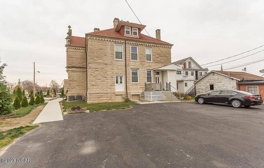 1728162617_331_1898-Mansion-In-Van-Wert-Ohio-8212-Captivating-Houses.jpeg