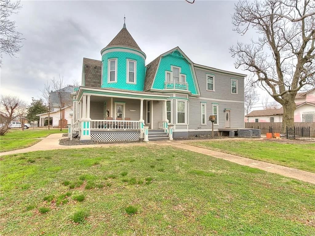 1728818747_87_1920-Historic-House-For-Sale-In-El-Reno-Oklahoma-8212.jpeg