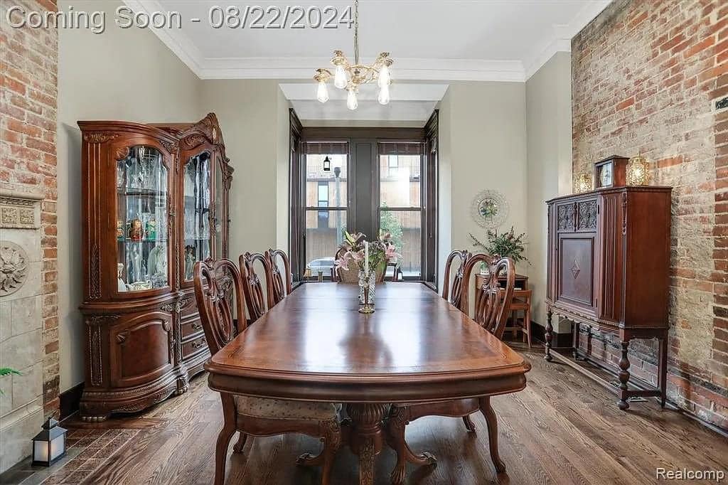 1728819786_105_1878-Victorian-For-Sale-In-Detroit-Michigan-8212-Captivating-Houses.jpeg