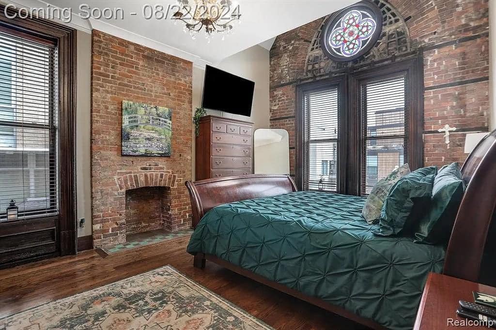 1728819808_622_1878-Victorian-For-Sale-In-Detroit-Michigan-8212-Captivating-Houses.jpeg