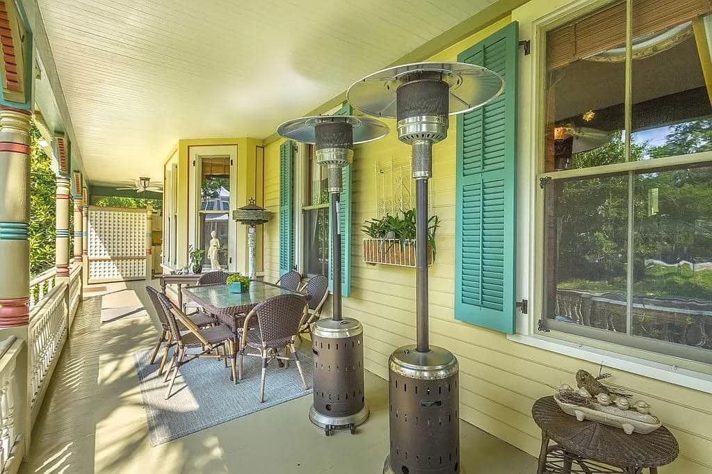 1728825894_124_1895-Victorian-For-Sale-In-Apalachicola-Florida-8212-Captivating-Houses.jpeg