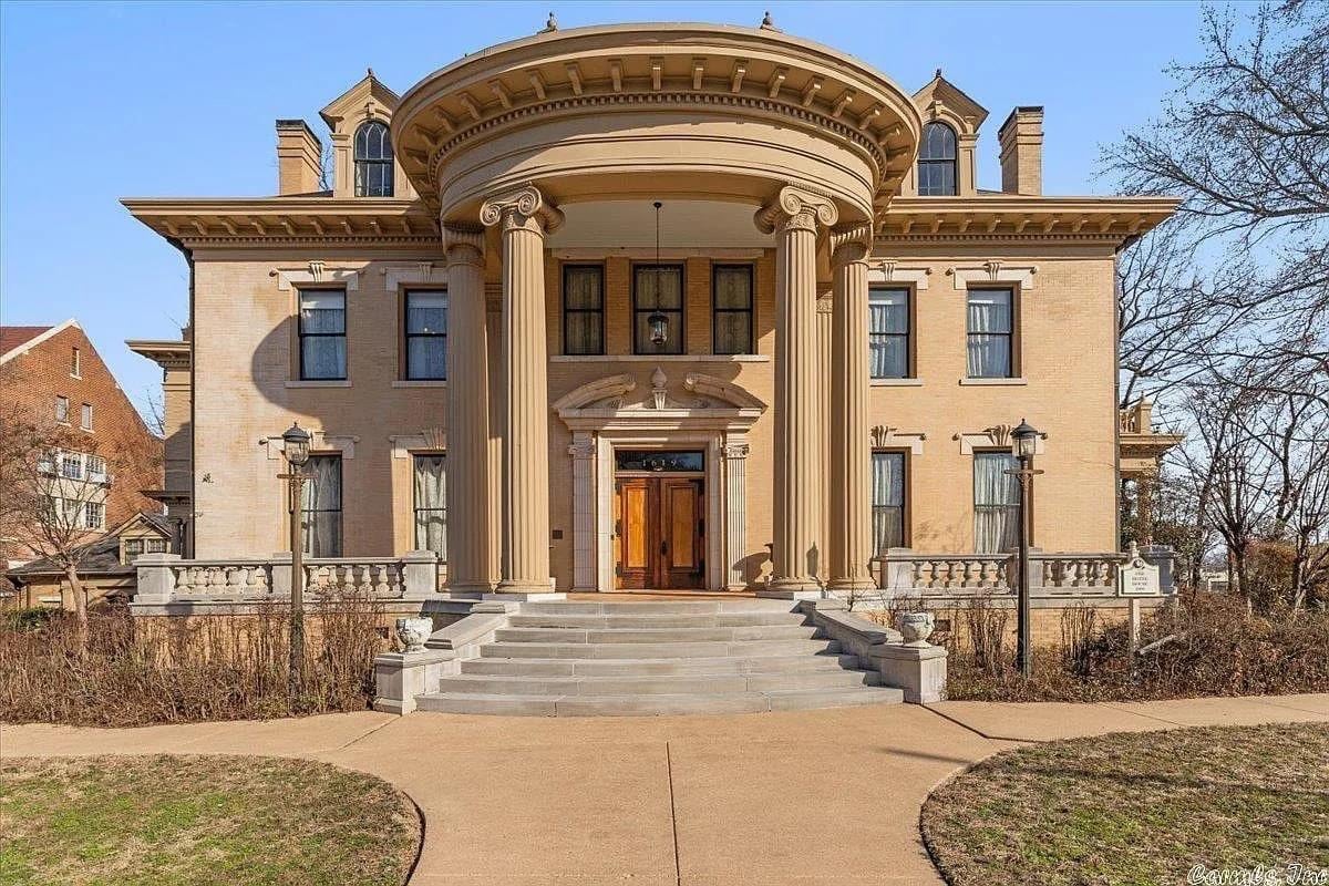 1728841721_44_1900-Mansion-In-Little-Rock-Arkansas-8212-Captivating-Houses.jpeg