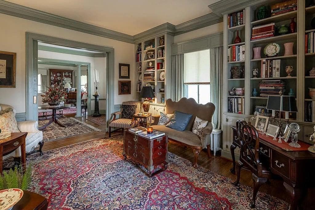 1728929453_633_1903-Historic-House-In-South-Boston-Virginia-8212-Captivating-Houses.jpeg