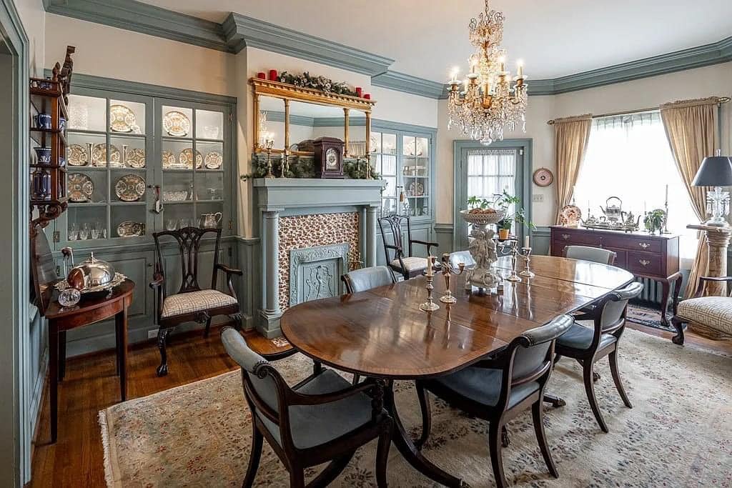 1728929457_407_1903-Historic-House-In-South-Boston-Virginia-8212-Captivating-Houses.jpeg