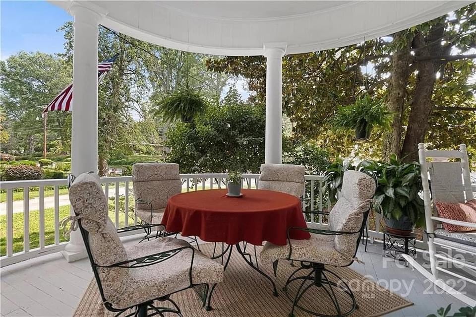 1728929942_384_1903-CP-McNeely-House-In-Mooresville-North-Carolina-8212-Captivating.jpeg