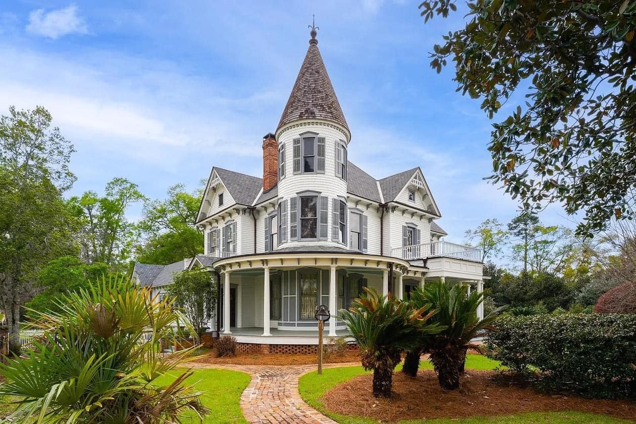 1728932548_399_1895-Victorian-In-Quincy-Florida-8212-Captivating-Houses.jpeg