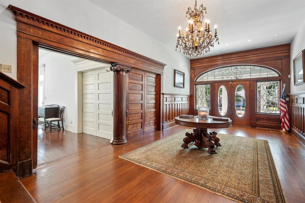 1729008353_485_1890-Halbert-House-For-Sale-In-Corsicana-Texas-8212-Captivating.jpeg