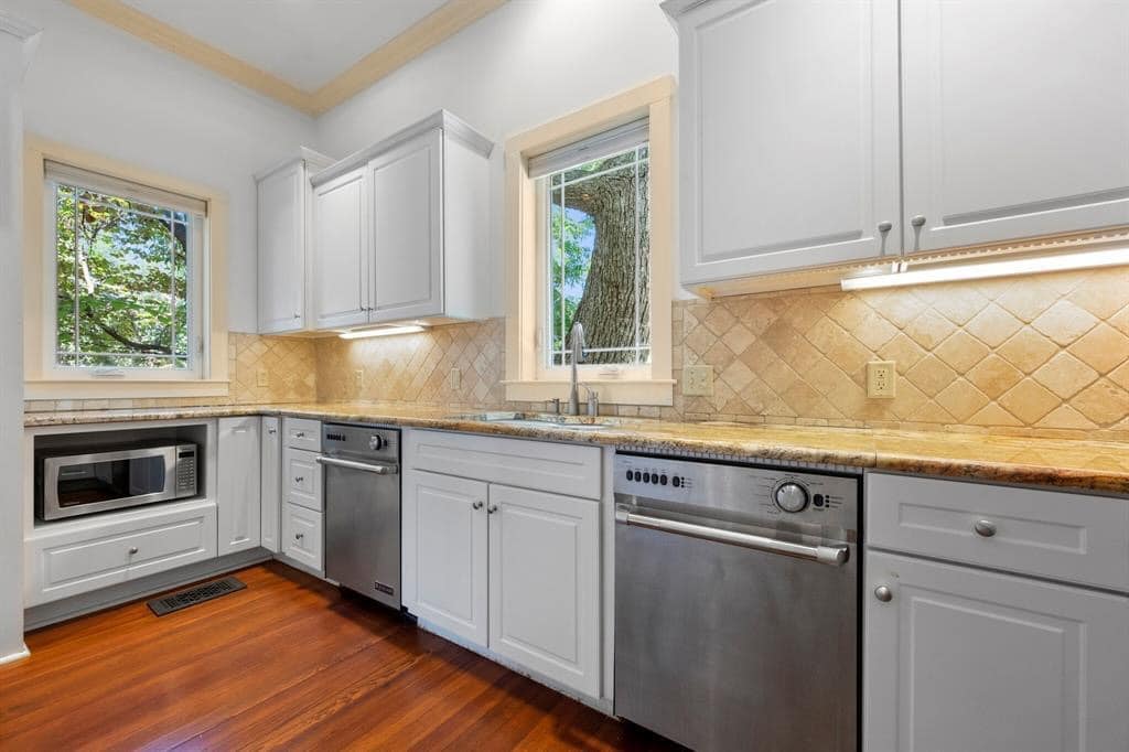 1729008357_378_1890-Halbert-House-For-Sale-In-Corsicana-Texas-8212-Captivating.jpeg