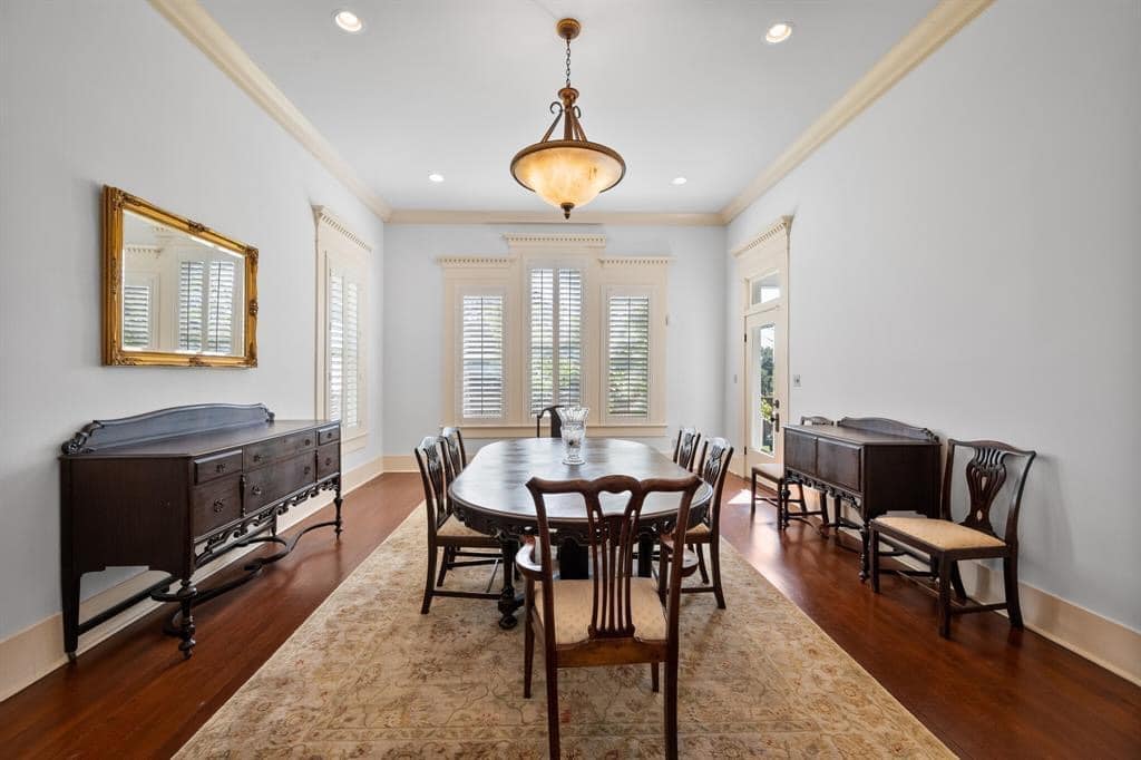 1729008357_867_1890-Halbert-House-For-Sale-In-Corsicana-Texas-8212-Captivating.jpeg