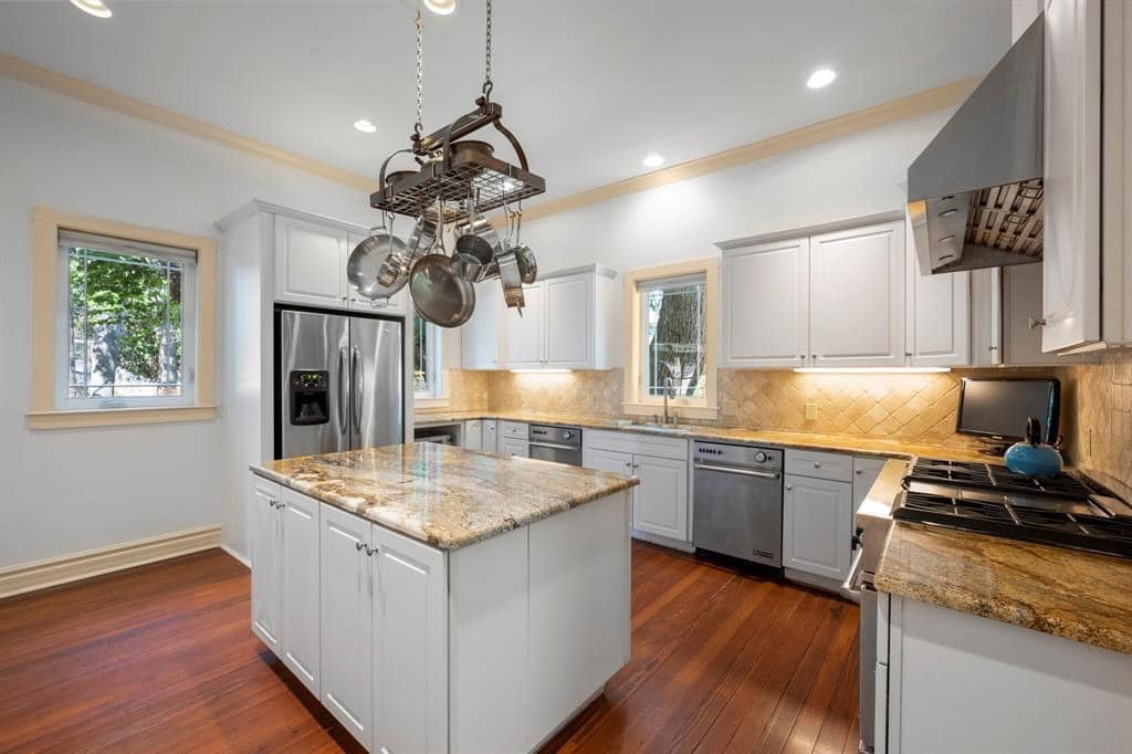 1729008359_407_1890-Halbert-House-For-Sale-In-Corsicana-Texas-8212-Captivating.jpeg