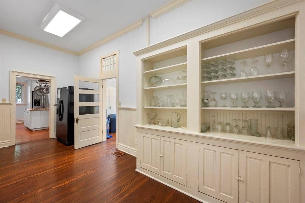 1729008360_517_1890-Halbert-House-For-Sale-In-Corsicana-Texas-8212-Captivating.jpeg
