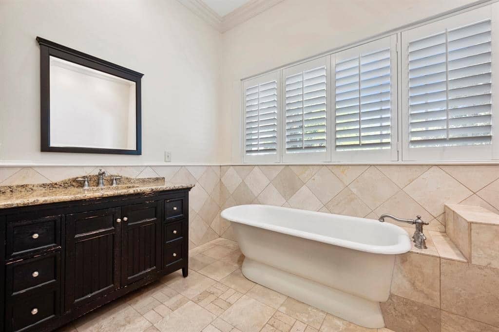 1729008373_181_1890-Halbert-House-For-Sale-In-Corsicana-Texas-8212-Captivating.jpeg