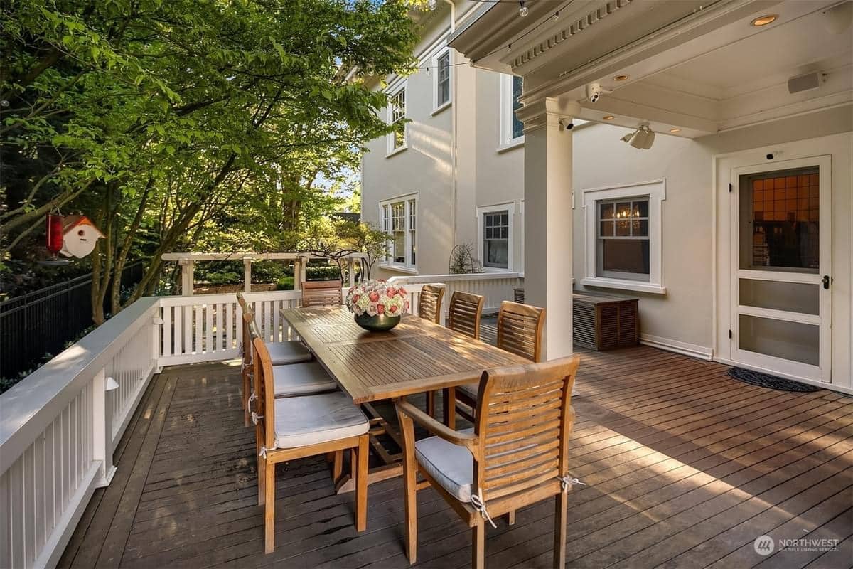 1729008693_663_1909-Neoclassical-For-Sale-In-Seattle-Washington-8212-Captivating-Houses.jpeg