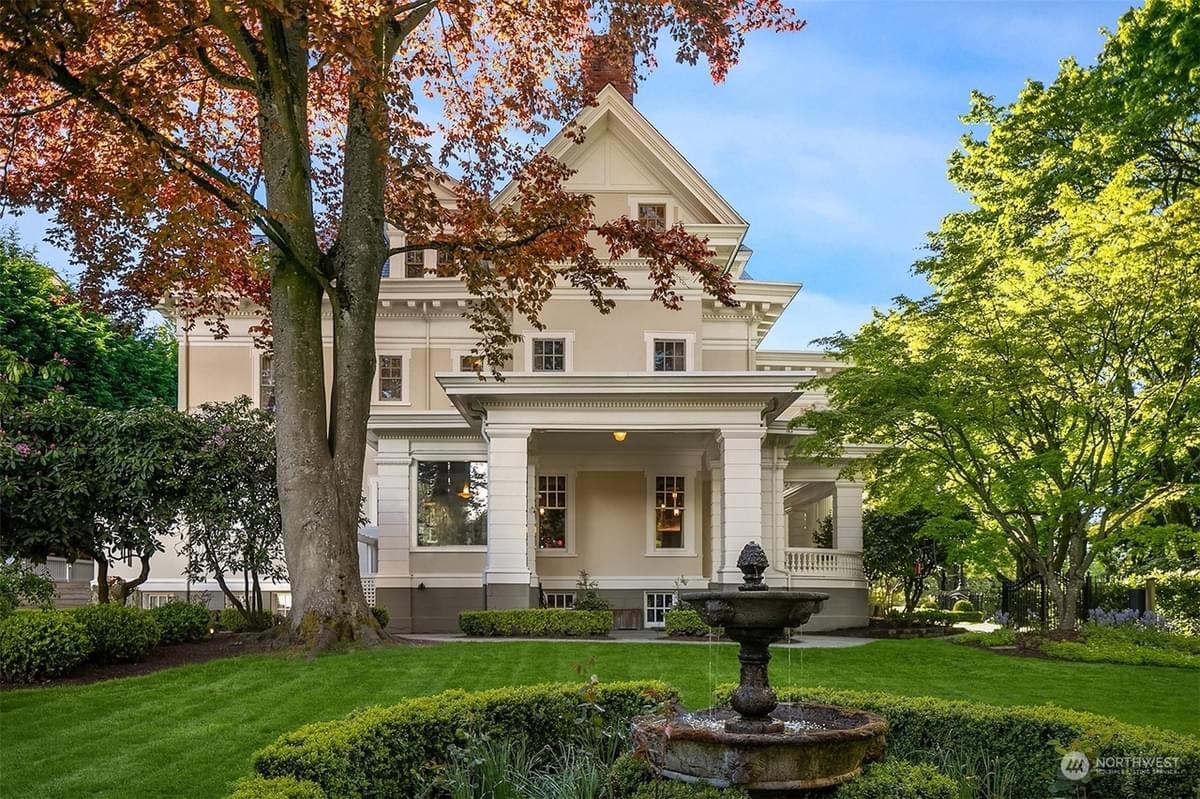 1729008695_383_1909-Neoclassical-For-Sale-In-Seattle-Washington-8212-Captivating-Houses.jpeg