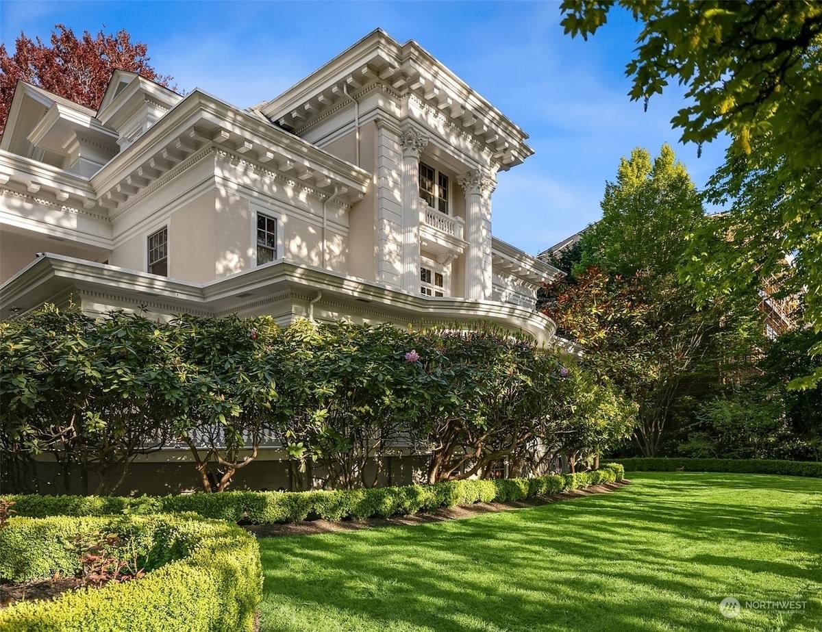 1729008696_936_1909-Neoclassical-For-Sale-In-Seattle-Washington-8212-Captivating-Houses.jpeg