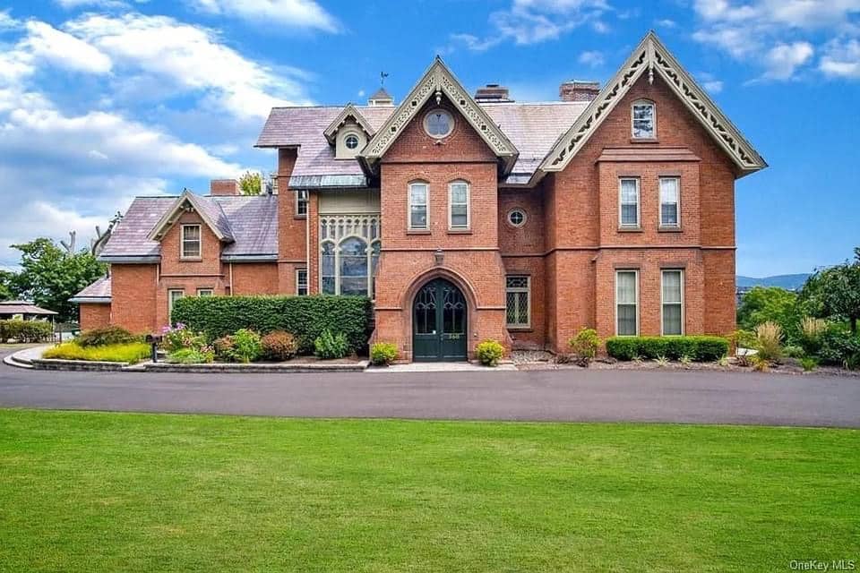 1729009029_103_1856-Mansion-For-Sale-In-Newburgh-New-York-8212-Captivating.jpeg