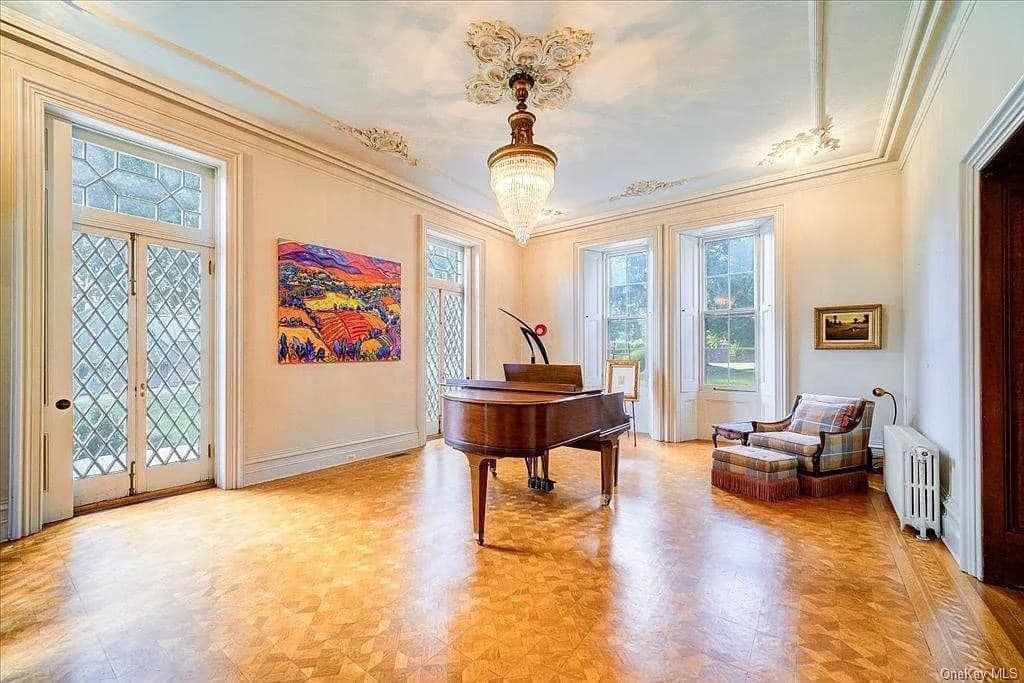 1729009034_519_1856-Mansion-For-Sale-In-Newburgh-New-York-8212-Captivating.jpeg