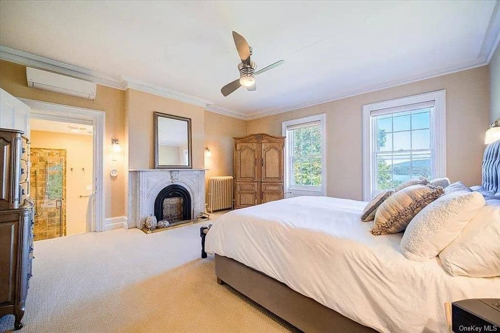 1729009044_792_1856-Mansion-For-Sale-In-Newburgh-New-York-8212-Captivating.jpeg