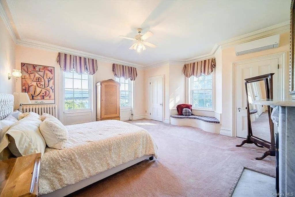 1729009045_276_1856-Mansion-For-Sale-In-Newburgh-New-York-8212-Captivating.jpeg