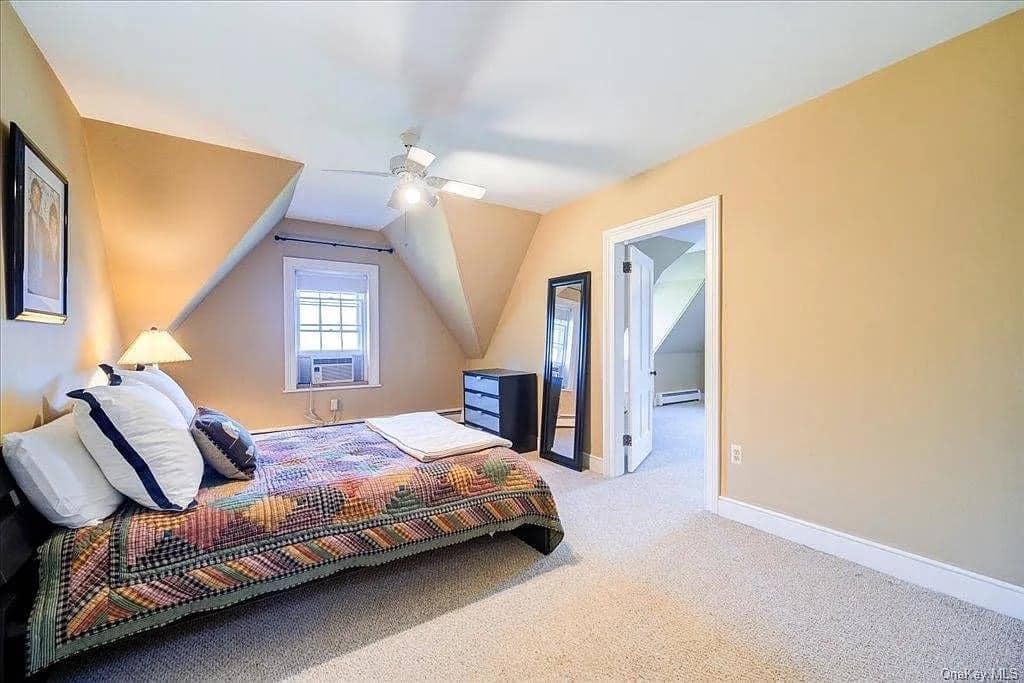 1729009049_576_1856-Mansion-For-Sale-In-Newburgh-New-York-8212-Captivating.jpeg