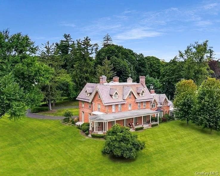1729009054_918_1856-Mansion-For-Sale-In-Newburgh-New-York-8212-Captivating.jpeg