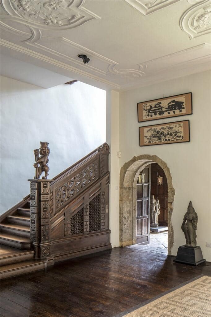 1729009396_245_1800-Edgeworth-Manor-For-Sale-In-Gloucestershire-England-8212-Captivating.jpeg